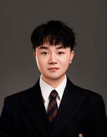 穿着西装笔挺的男子 AI 生成的内容可能不正确。